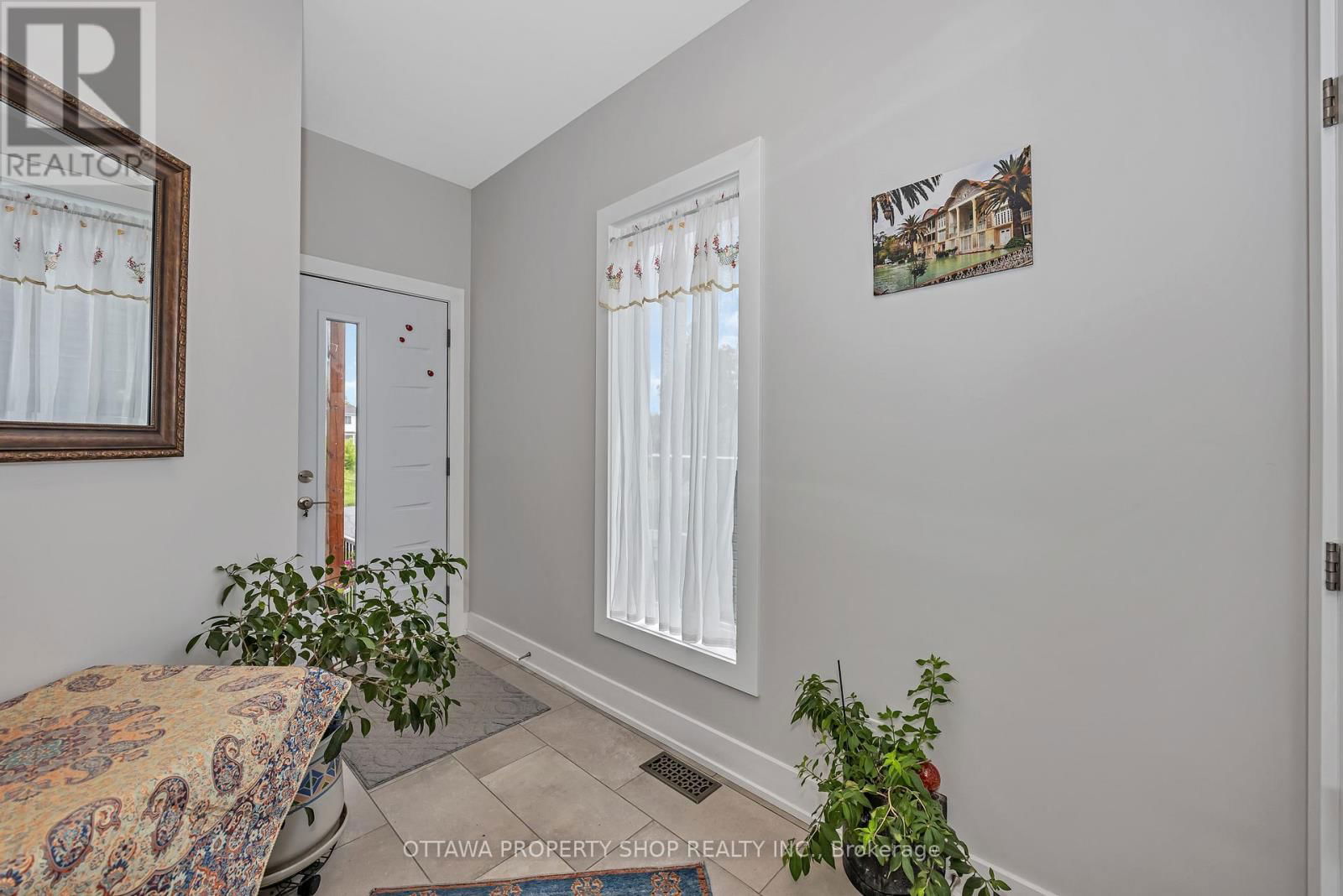 1355 MORY STREET Image 3