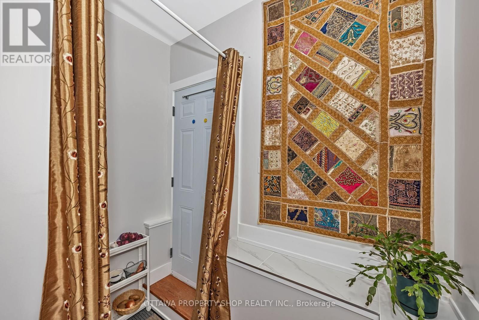 1355 MORY STREET Image 33