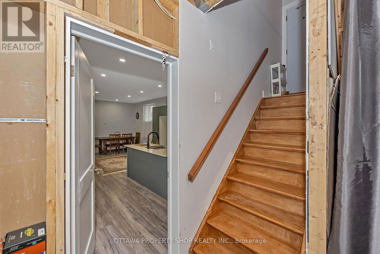 1355 MORY STREET Image 34
