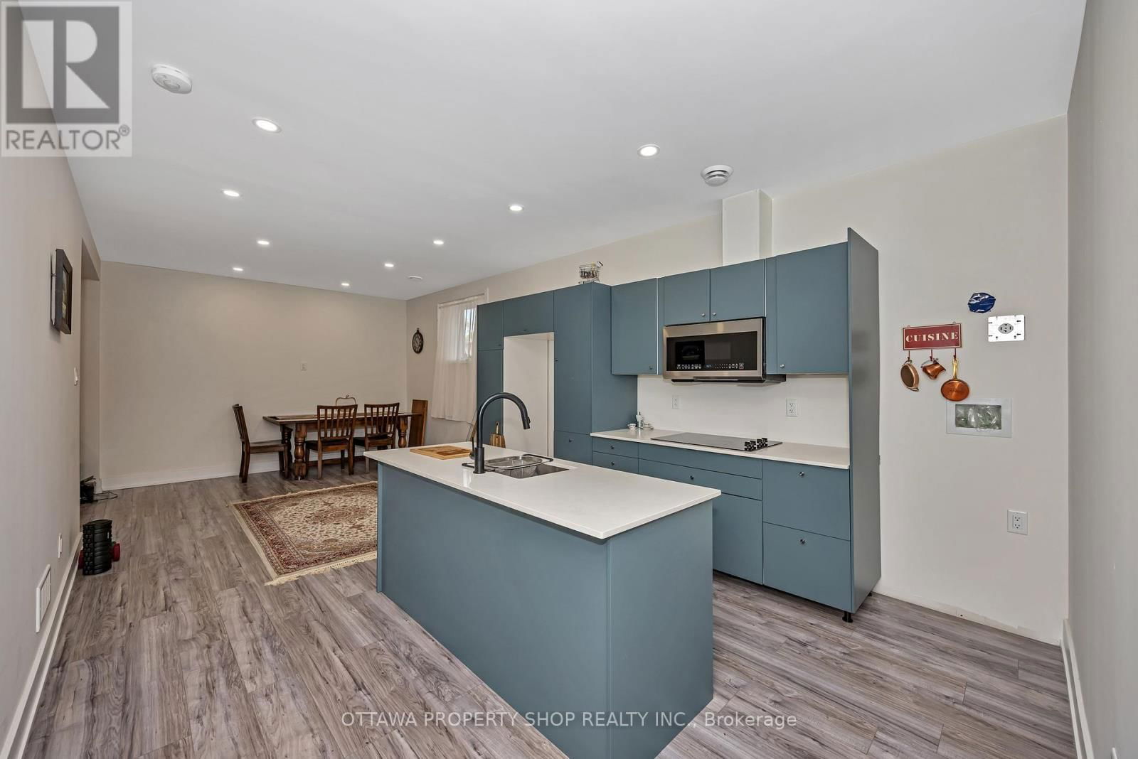 1355 MORY STREET Image 35