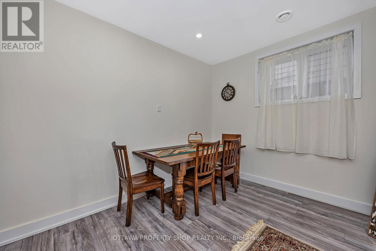 1355 MORY STREET Image 38