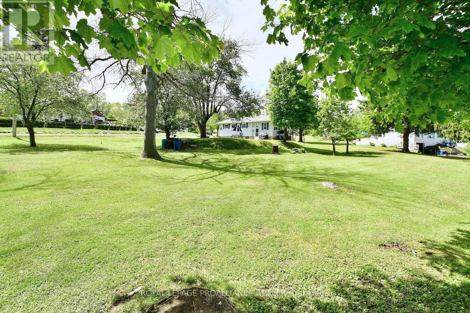 64 LANGS ROAD Image 33