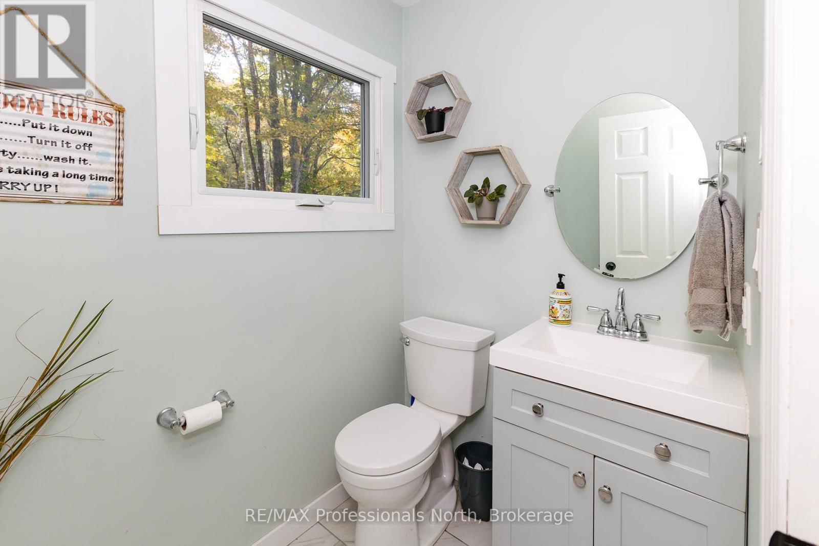 560 MOUNTAIN STREET Image 10