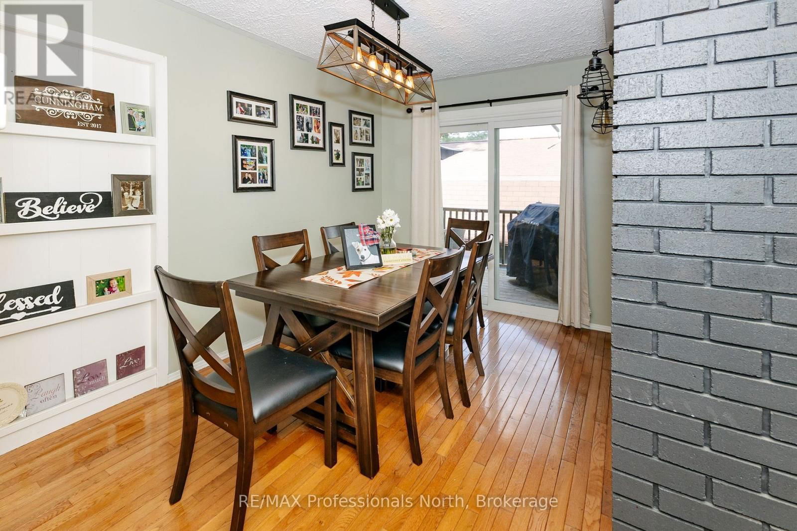 560 MOUNTAIN STREET Image 16