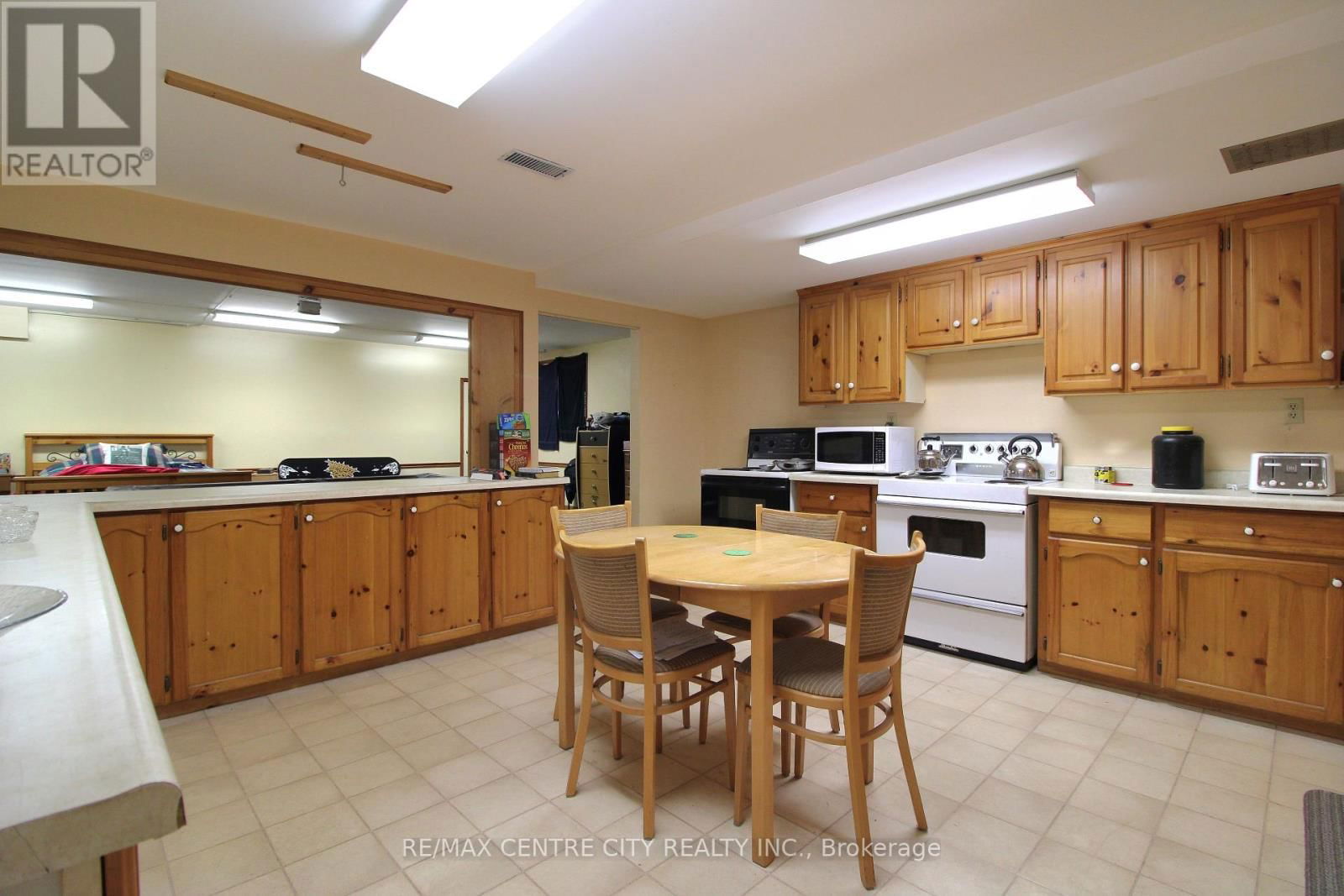 12 CHESTER STREET Image 11