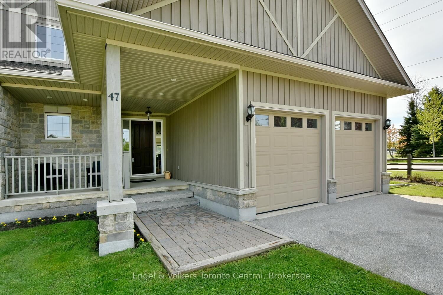 47 MEADOWBROOK LANE Image 1