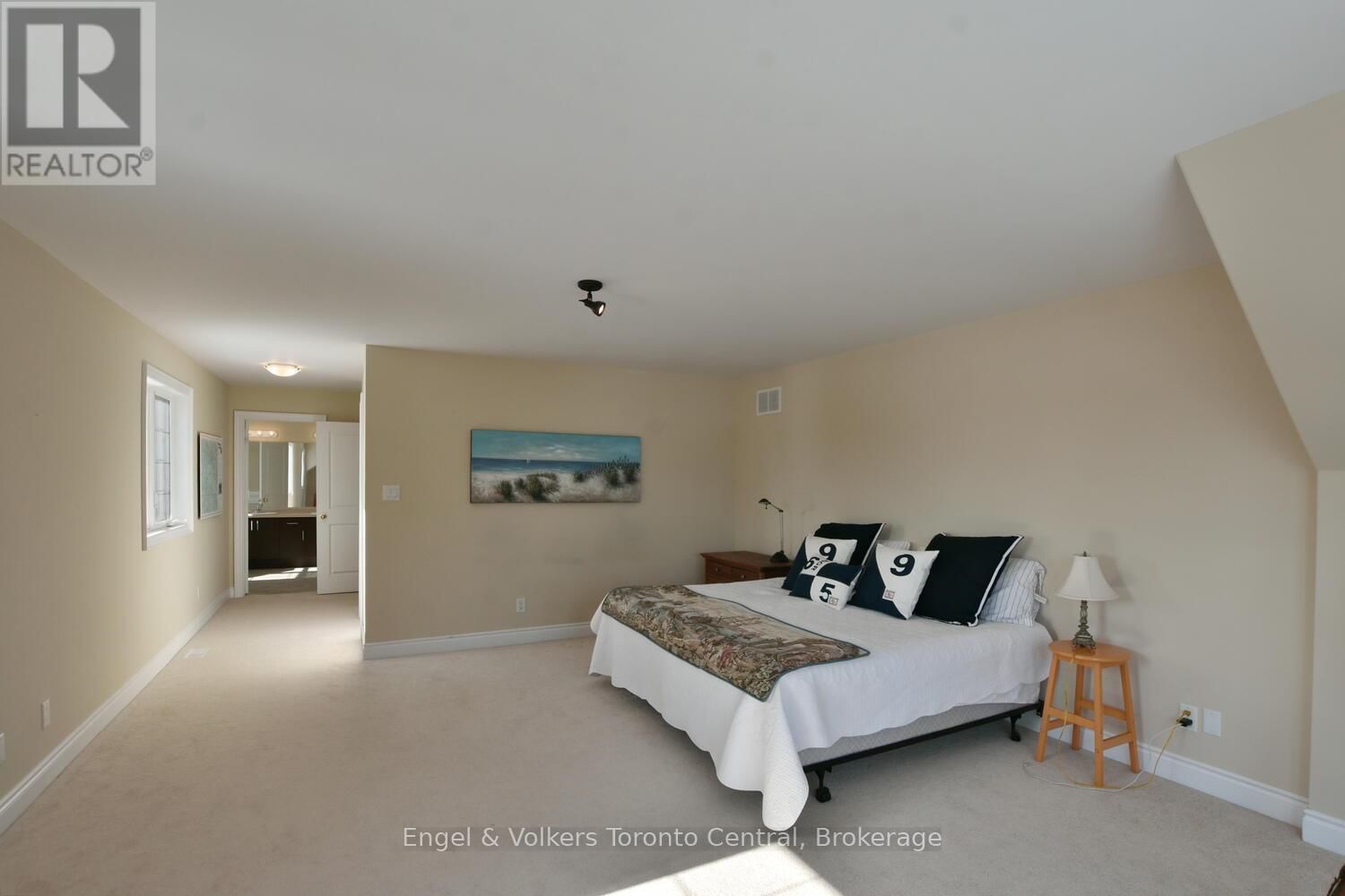 47 MEADOWBROOK LANE Image 17
