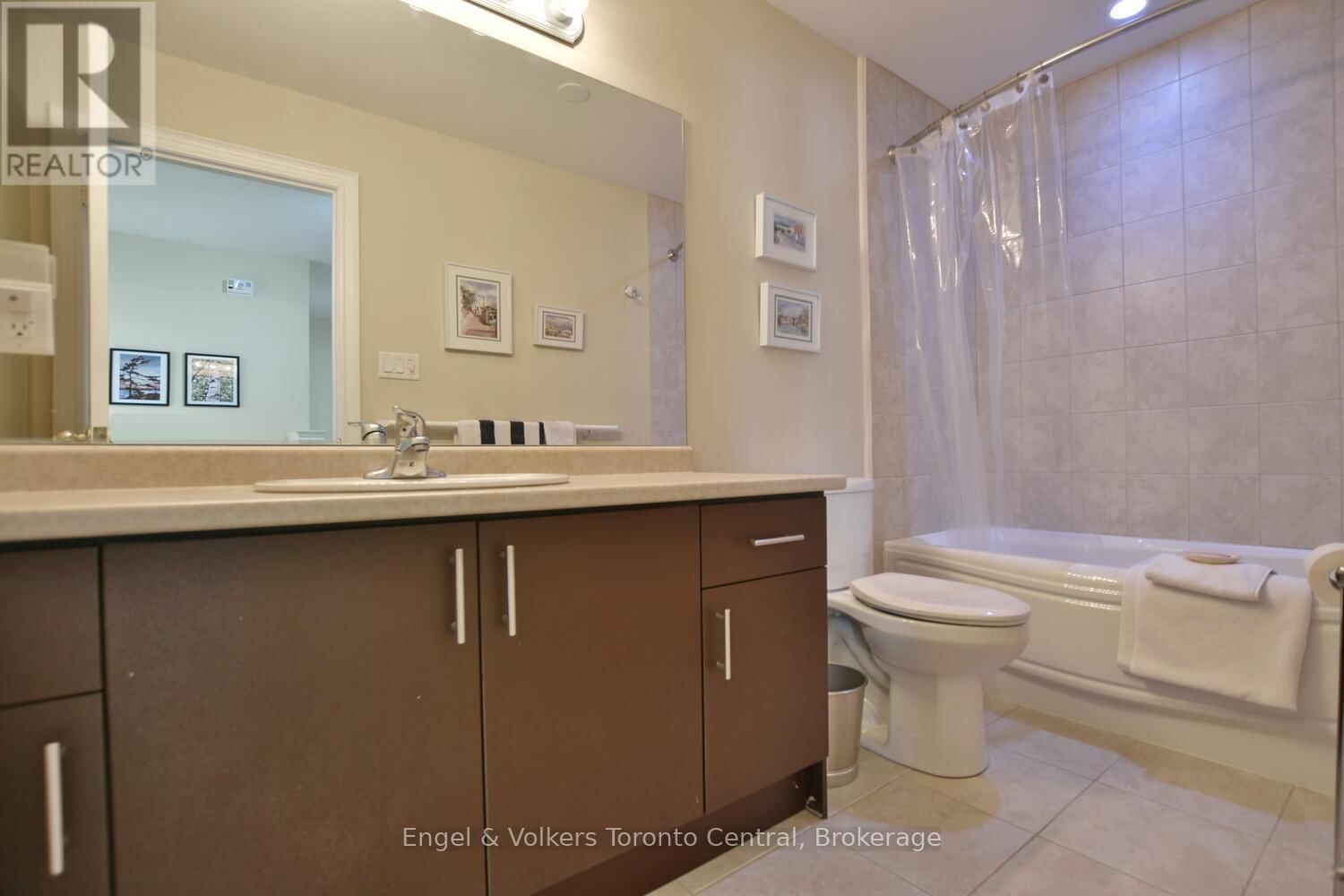 47 MEADOWBROOK LANE Image 23