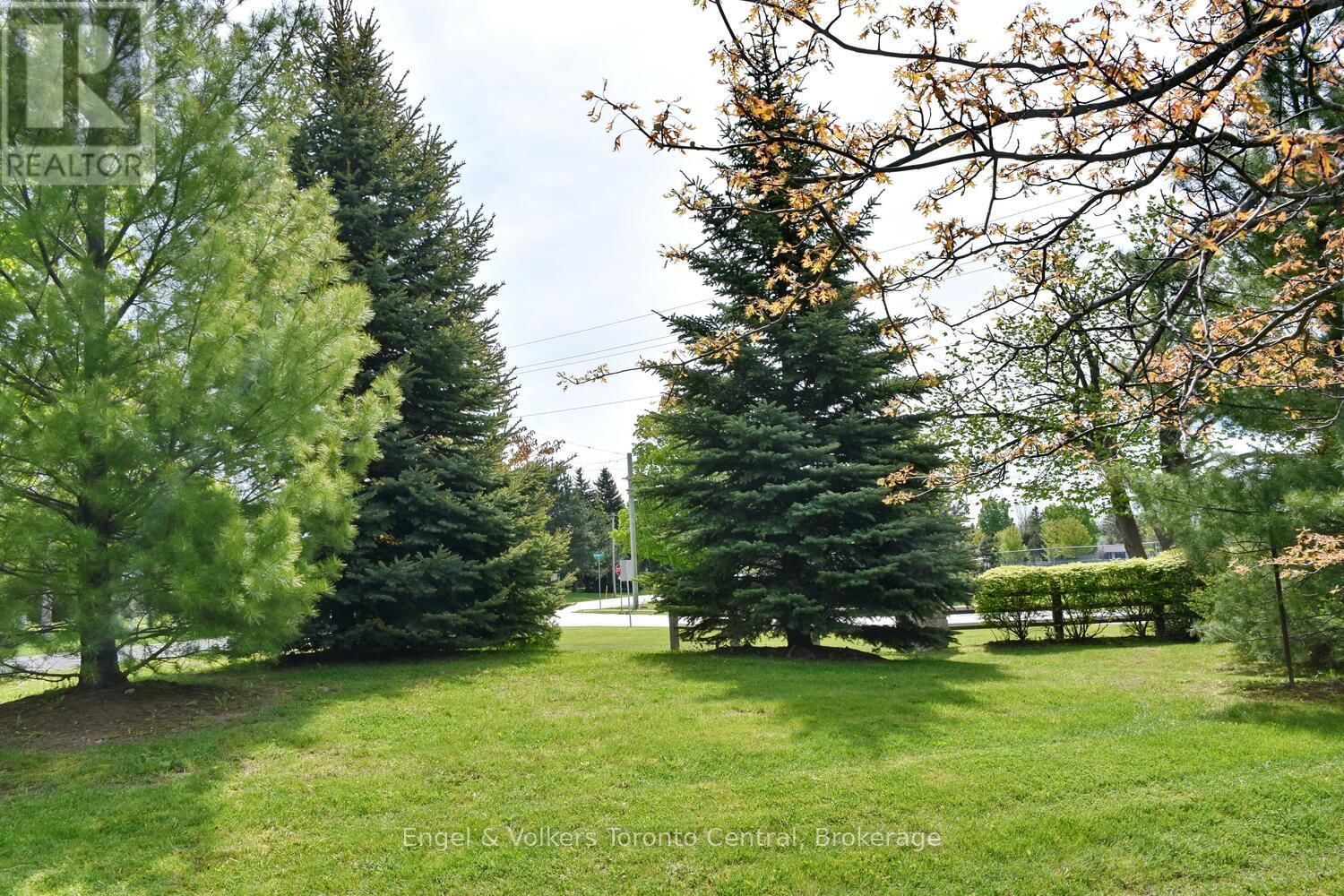 47 MEADOWBROOK LANE Image 26