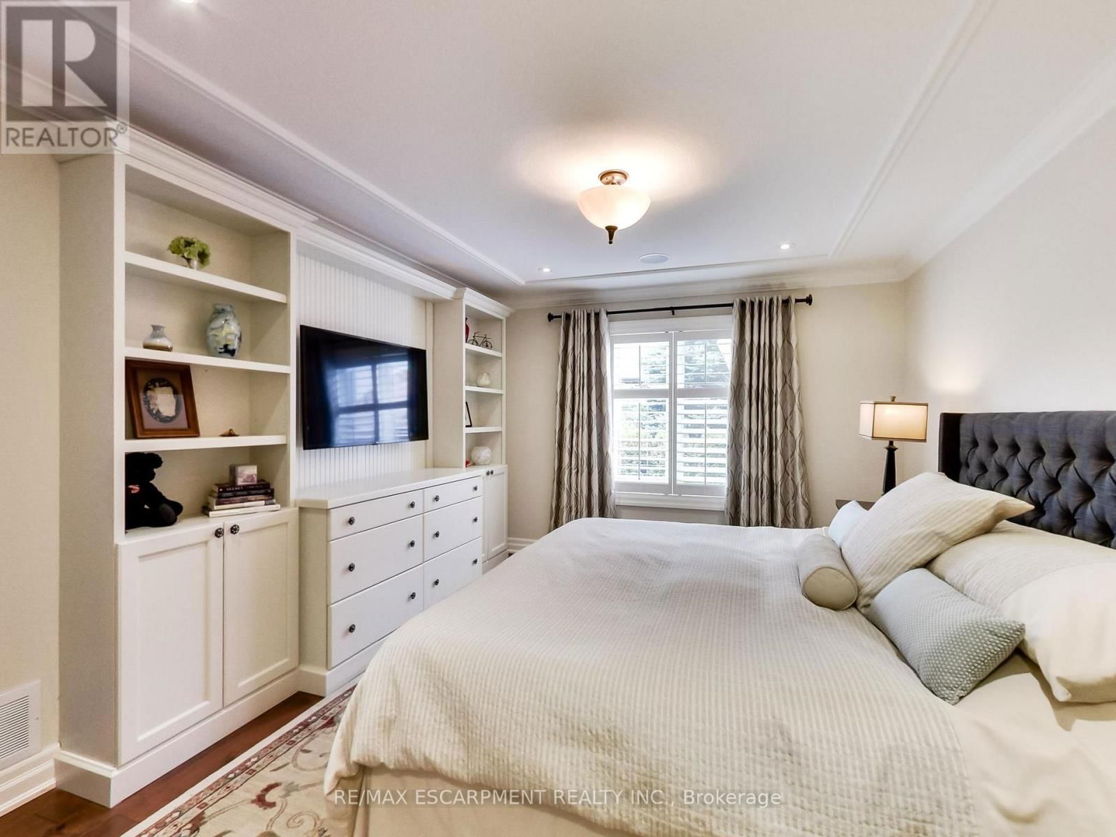 89 TOULON AVENUE Image 23