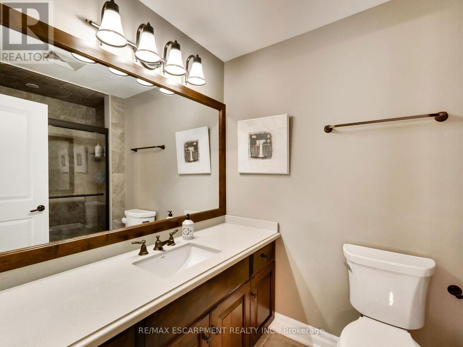 89 TOULON AVENUE Image 31