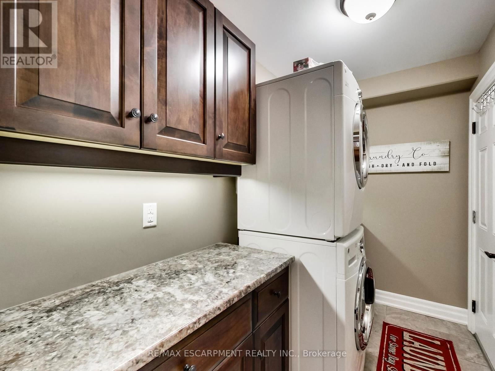 89 TOULON AVENUE Image 8