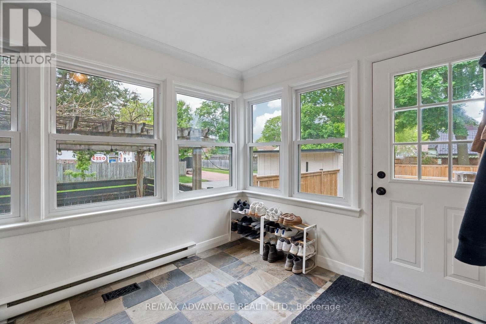 52 BEATTIE AVENUE Image 15