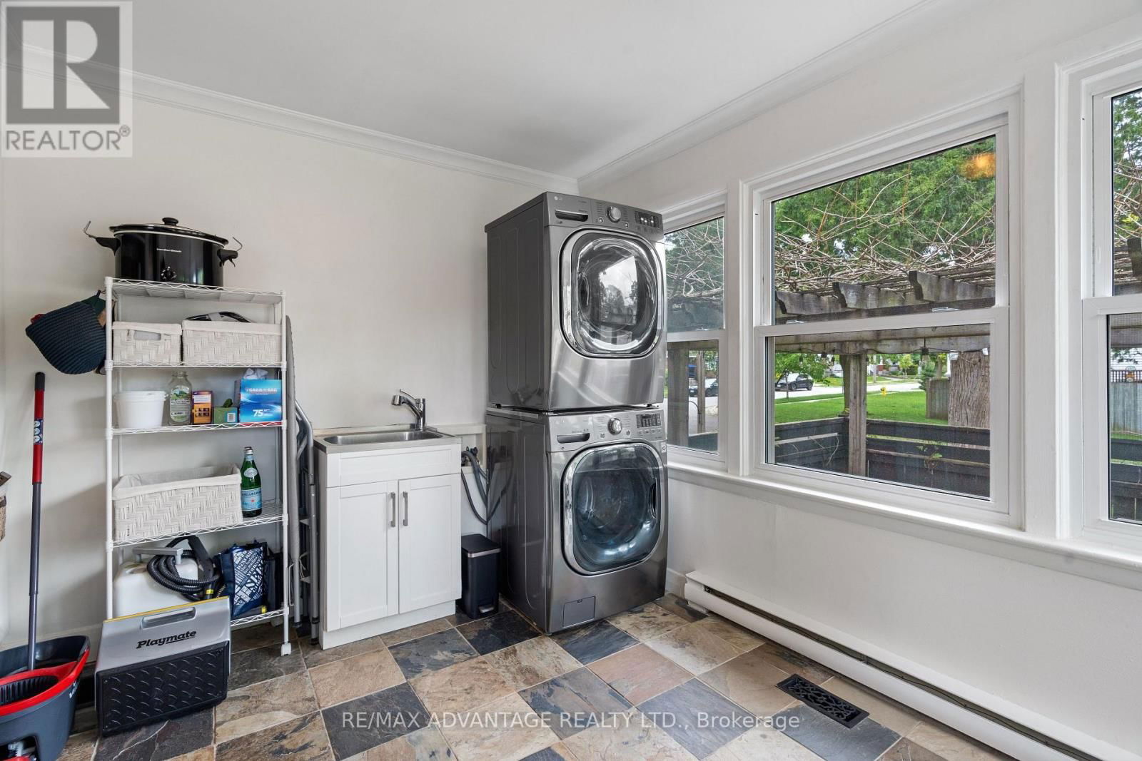 52 BEATTIE AVENUE Image 16