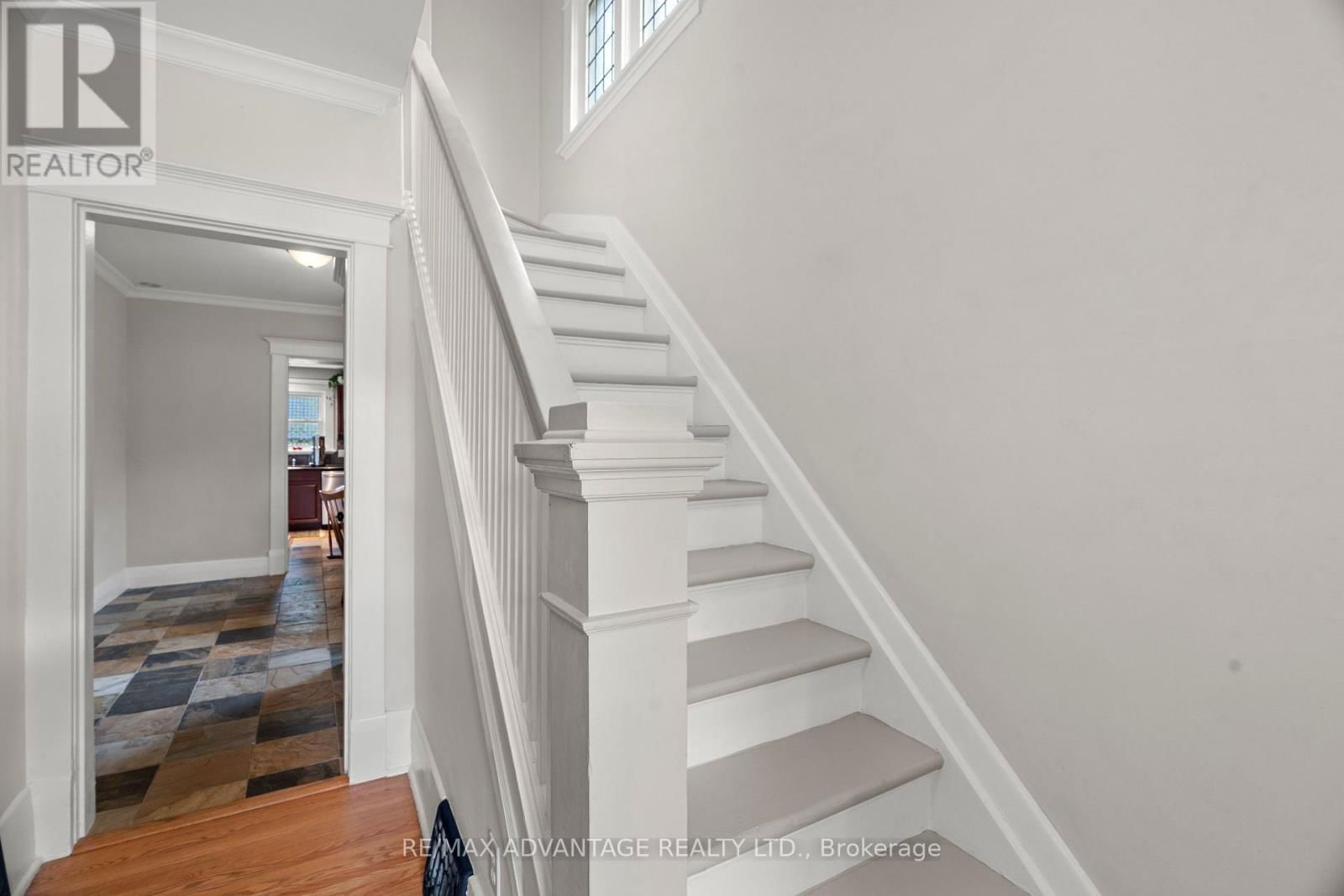 52 BEATTIE AVENUE Image 18
