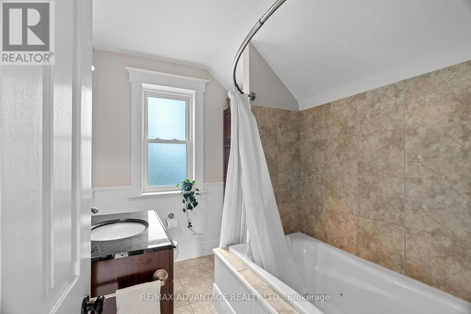 52 BEATTIE AVENUE Image 26