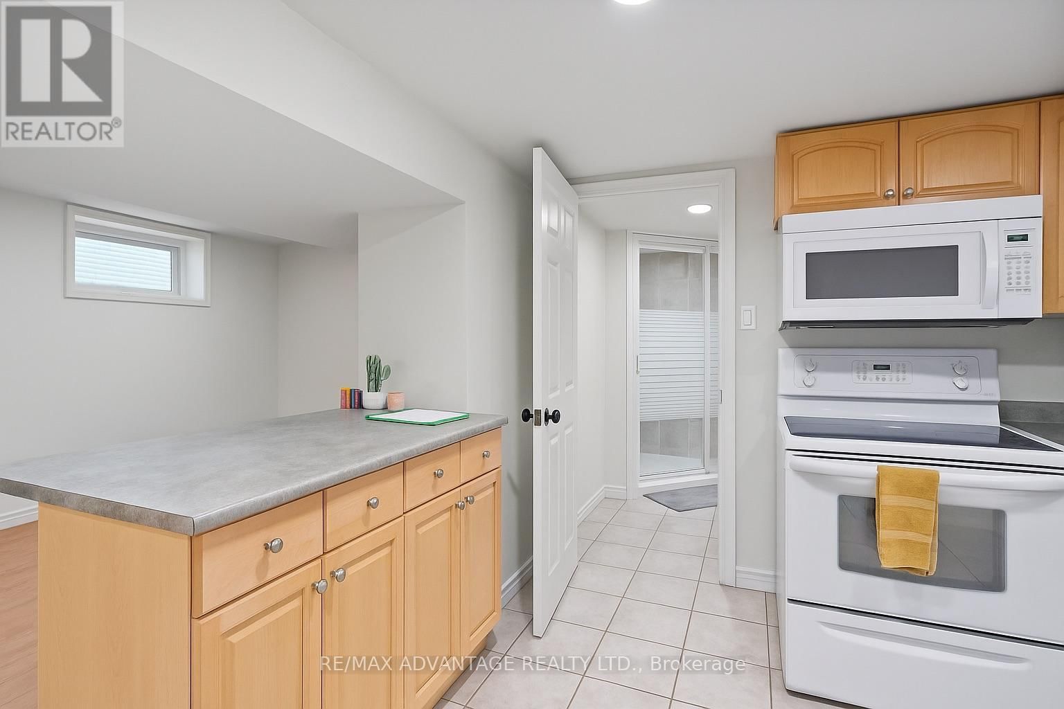 52 BEATTIE AVENUE Image 28