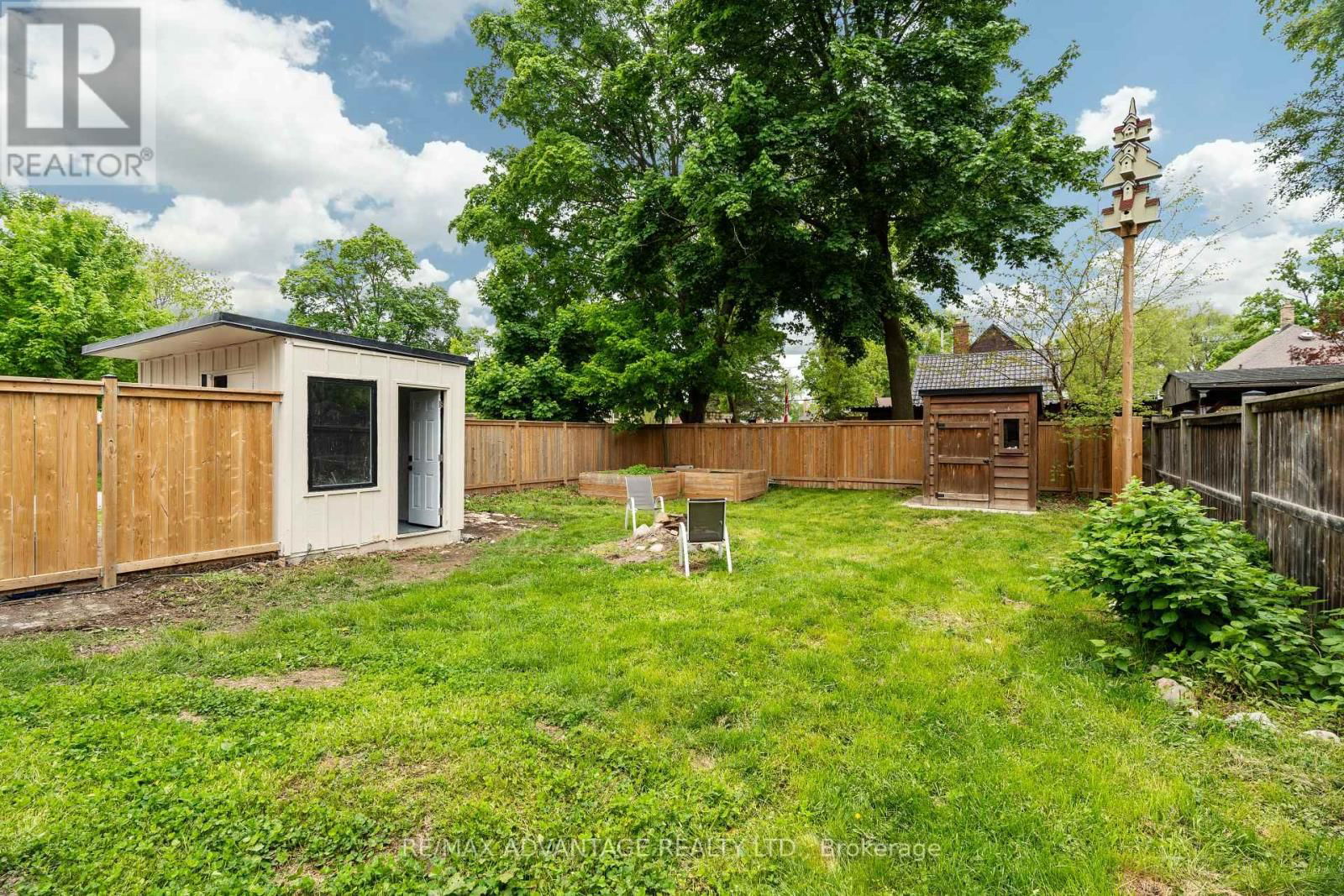 52 BEATTIE AVENUE Image 37