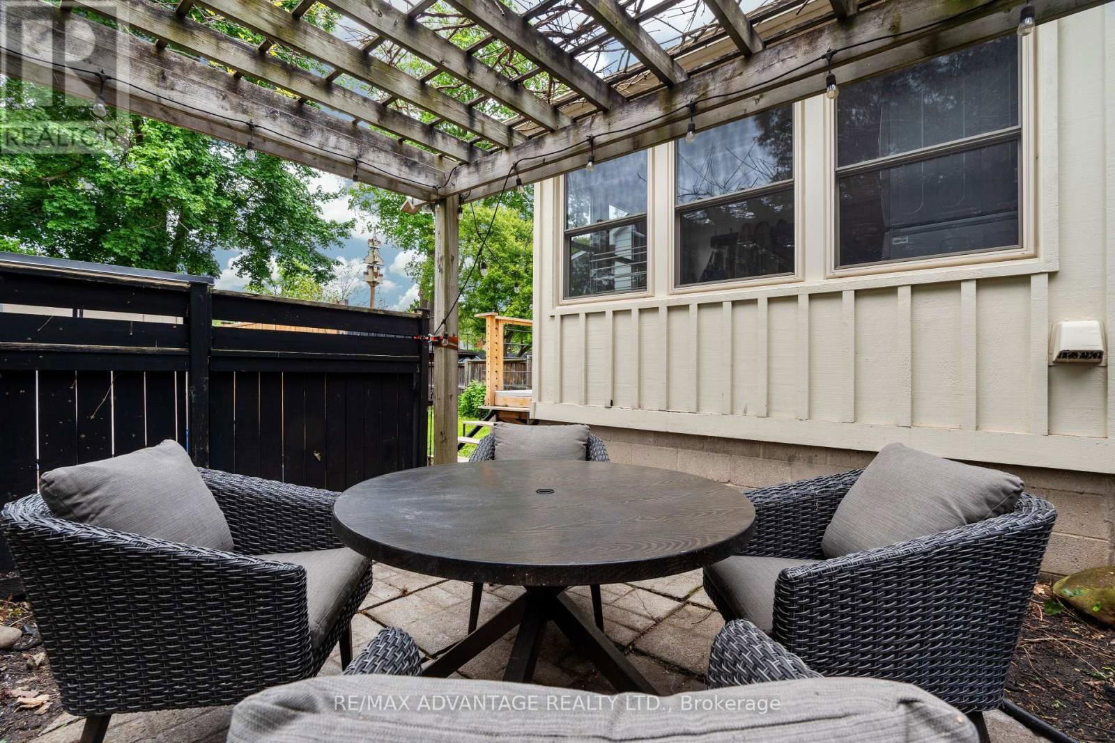 52 BEATTIE AVENUE Image 41