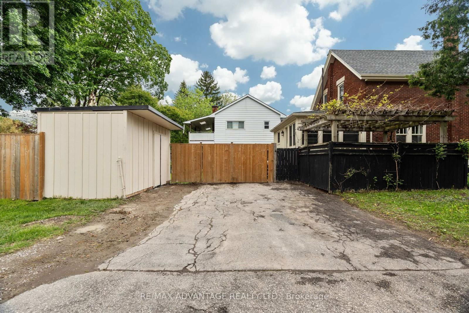 52 BEATTIE AVENUE Image 43