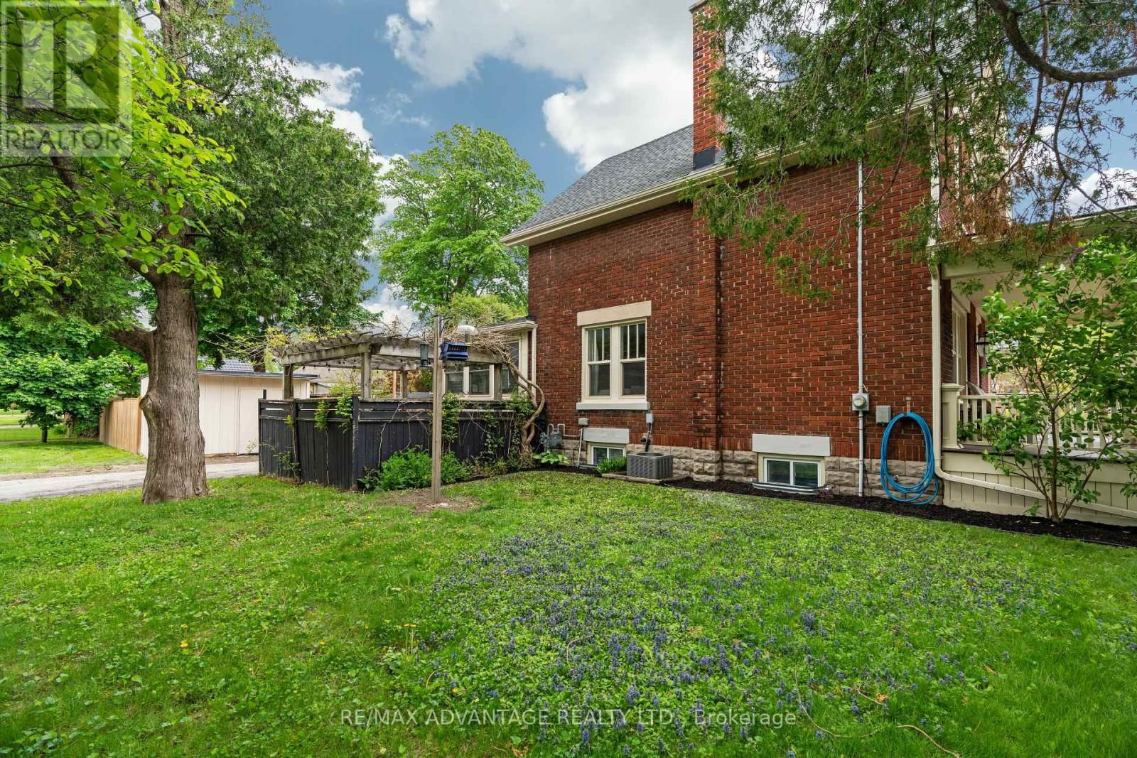52 BEATTIE AVENUE Image 44