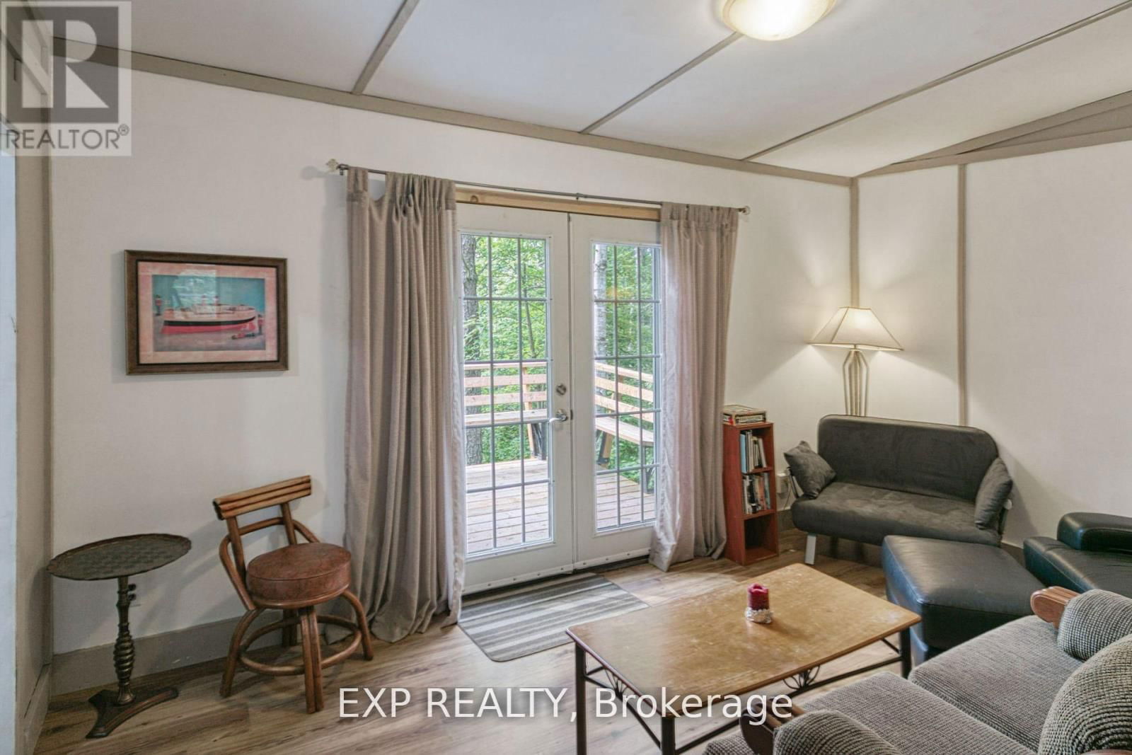 725 LOCHHEAD DRIVE Image 18