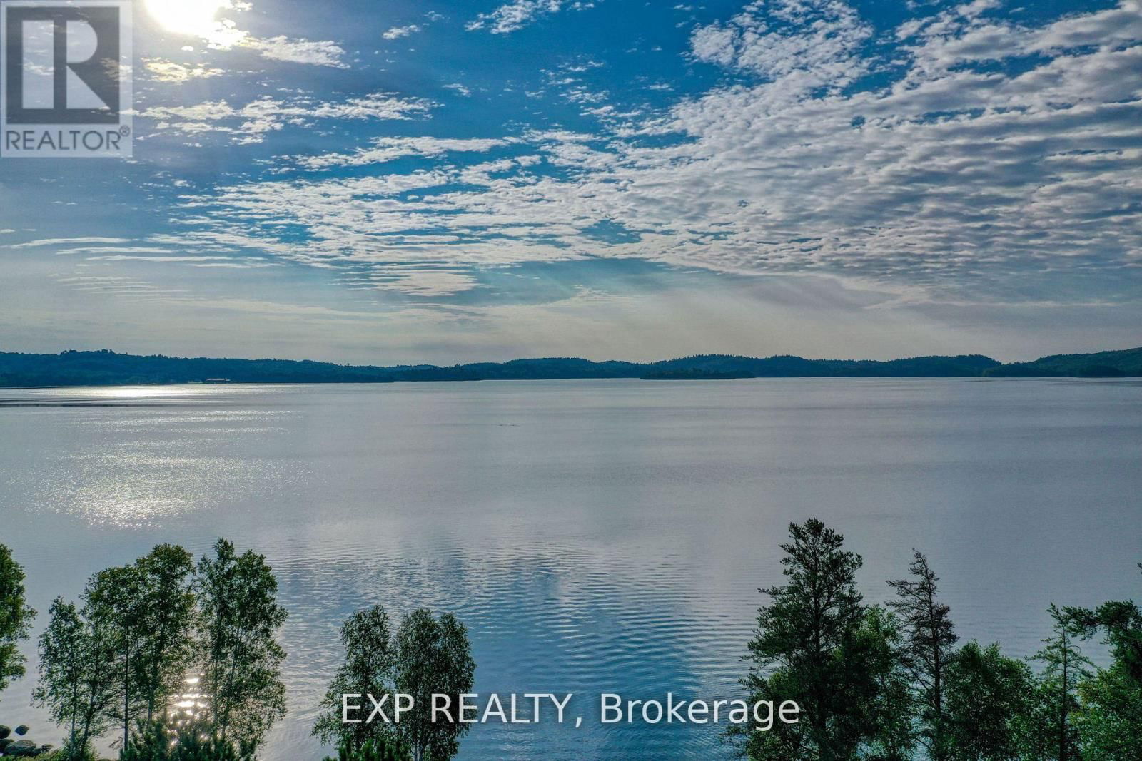 725 LOCHHEAD DRIVE Image 3