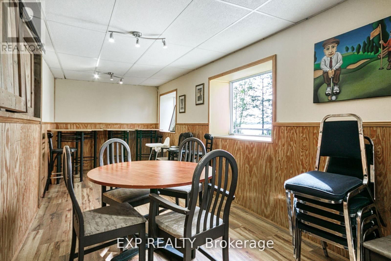 725 LOCHHEAD DRIVE Image 4