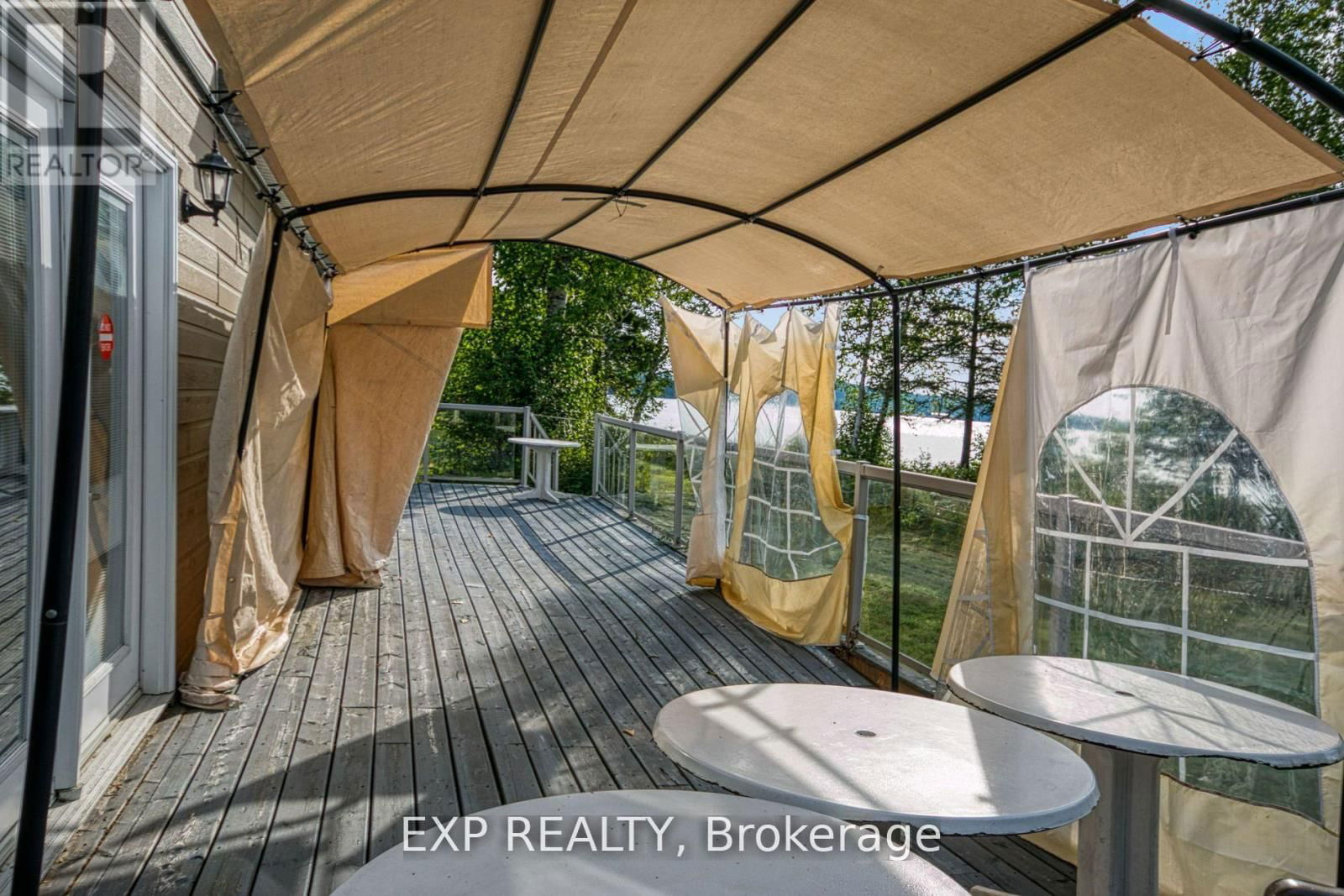 725 LOCHHEAD DRIVE Image 9