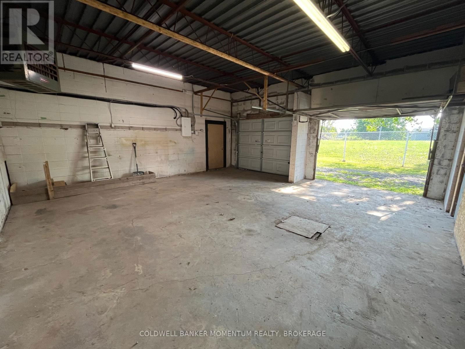 Unit #3 - 509-511 WEBBER ROAD Image 5