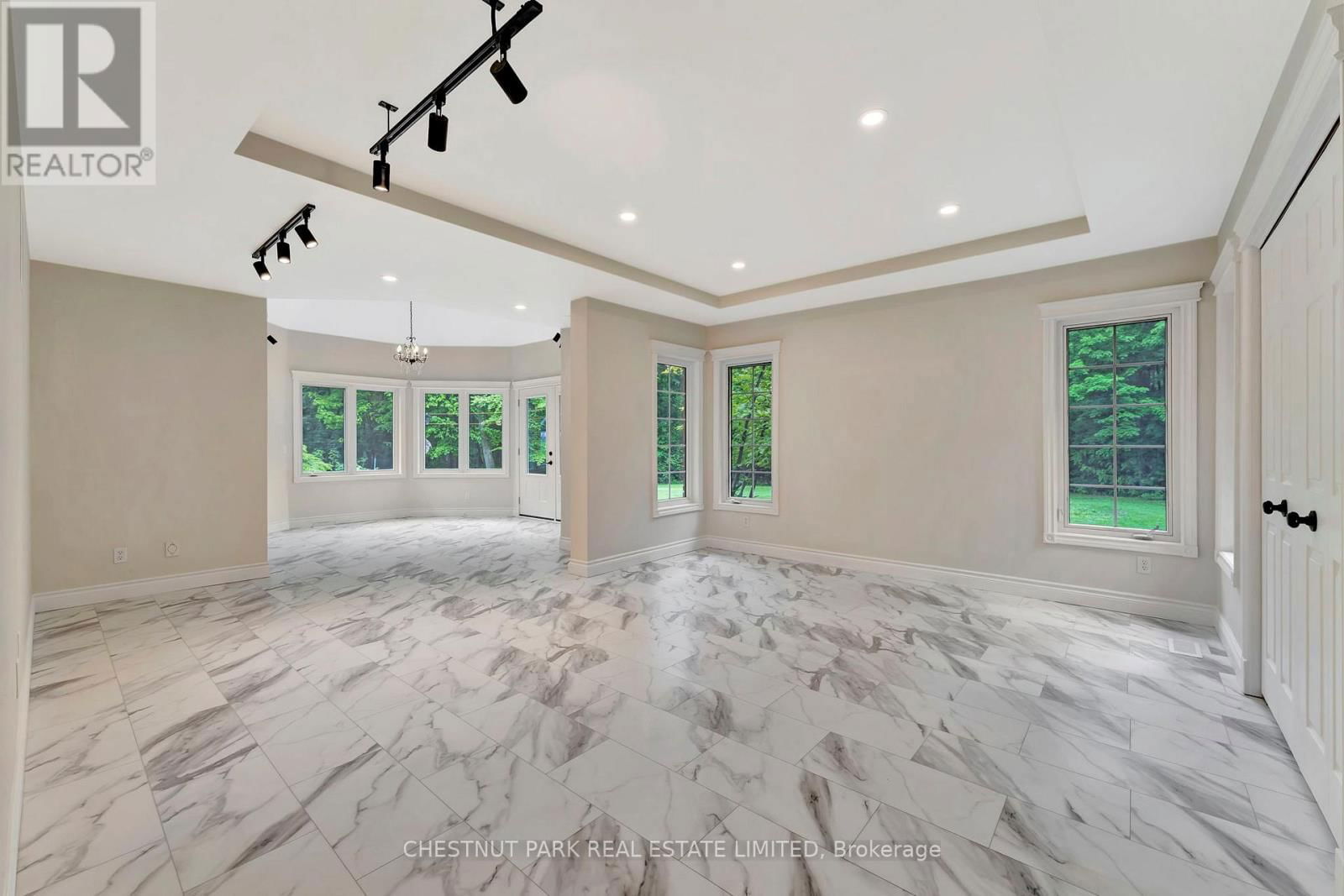 6511 CROWSFOOT ROAD Image 15