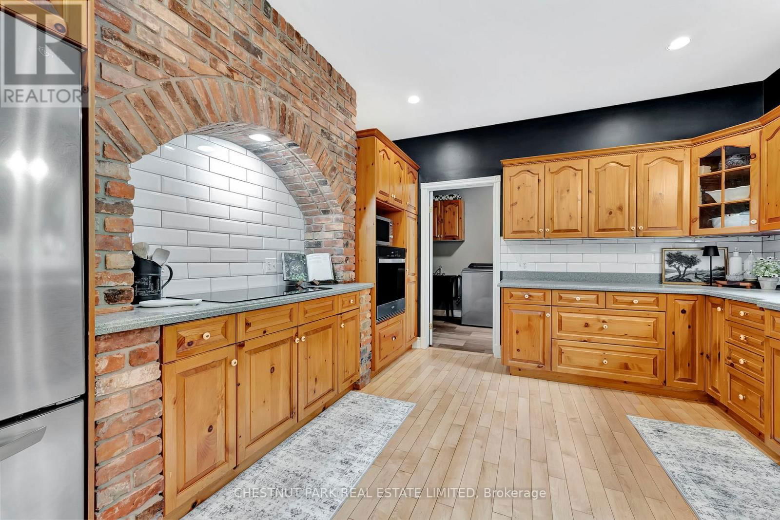 6511 CROWSFOOT ROAD Image 20