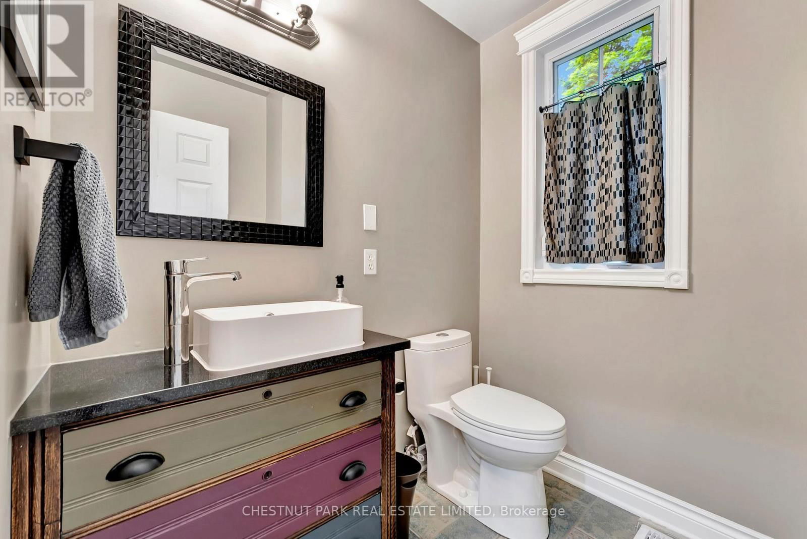 6511 CROWSFOOT ROAD Image 31