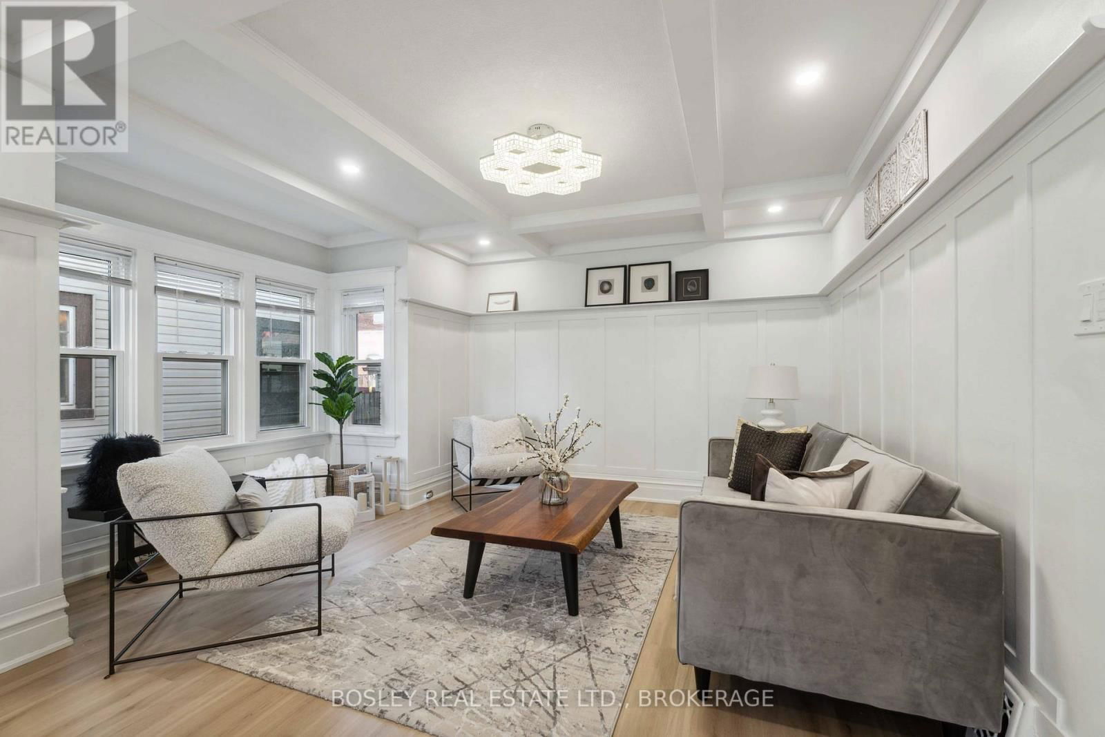 11 GERRARD STREET Image 14