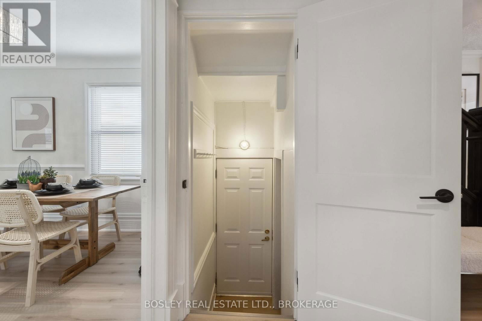 11 GERRARD STREET Image 31