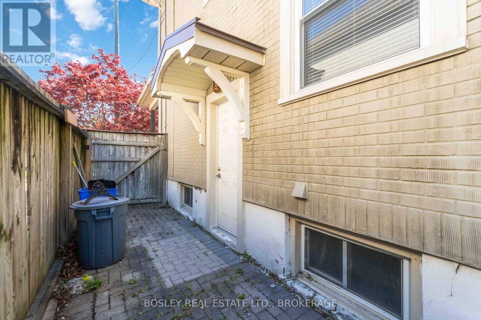 11 GERRARD STREET Image 35