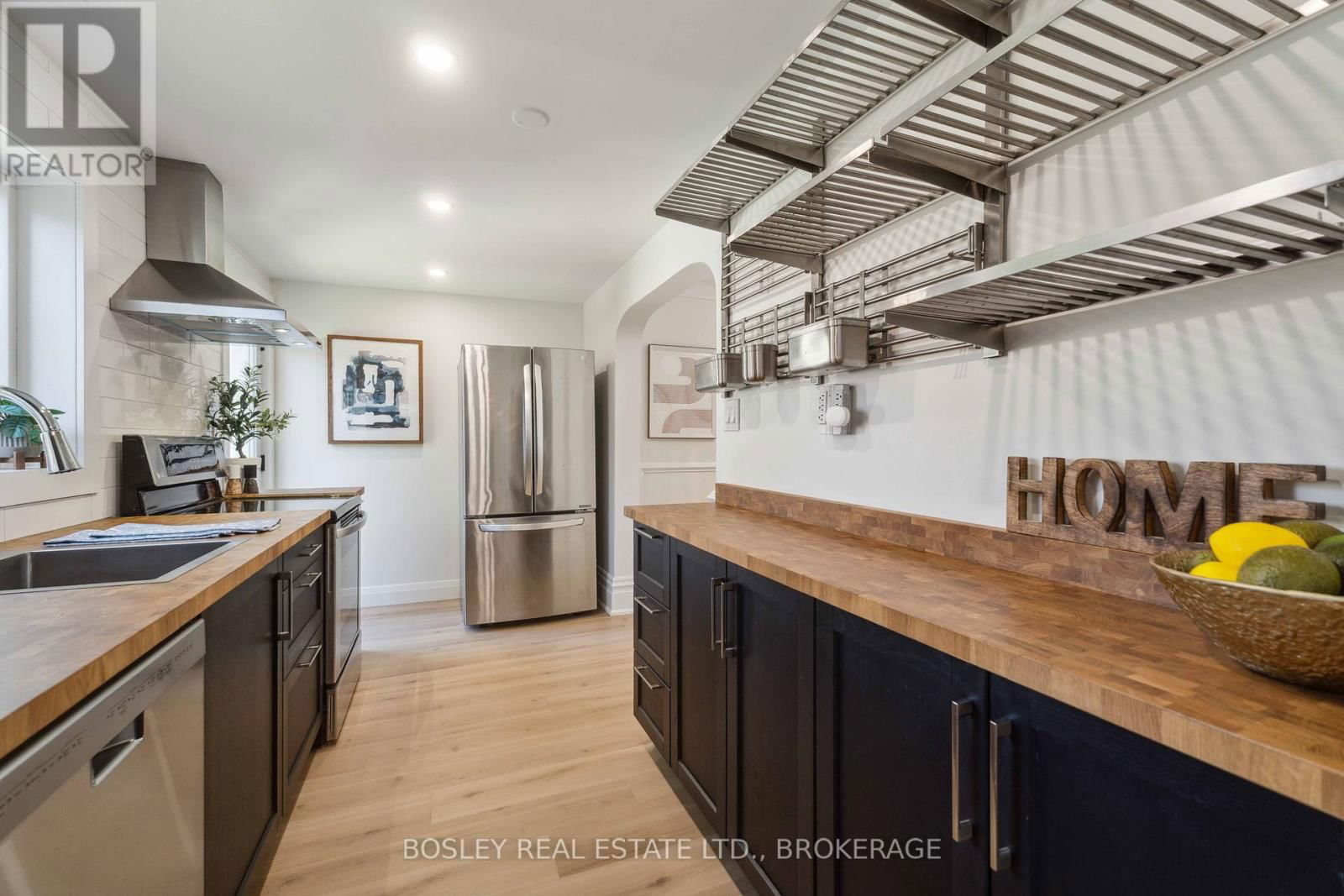 11 GERRARD STREET Image 9