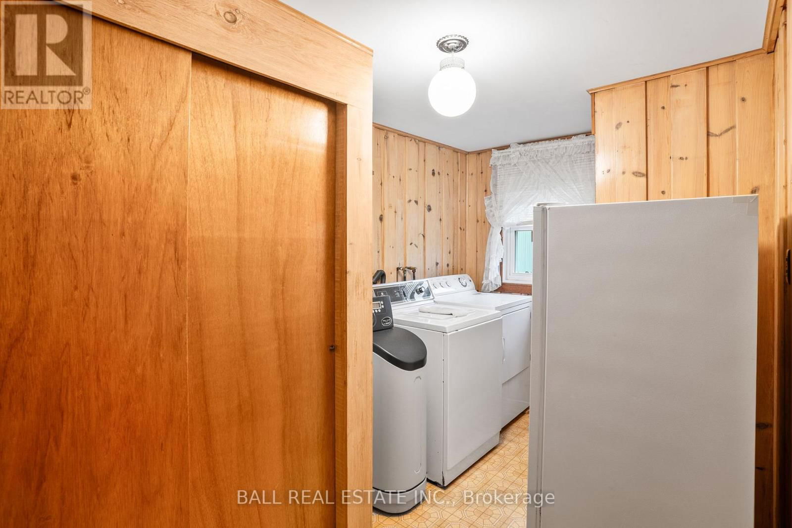 280 LAKESHORE DRIVE Image 12