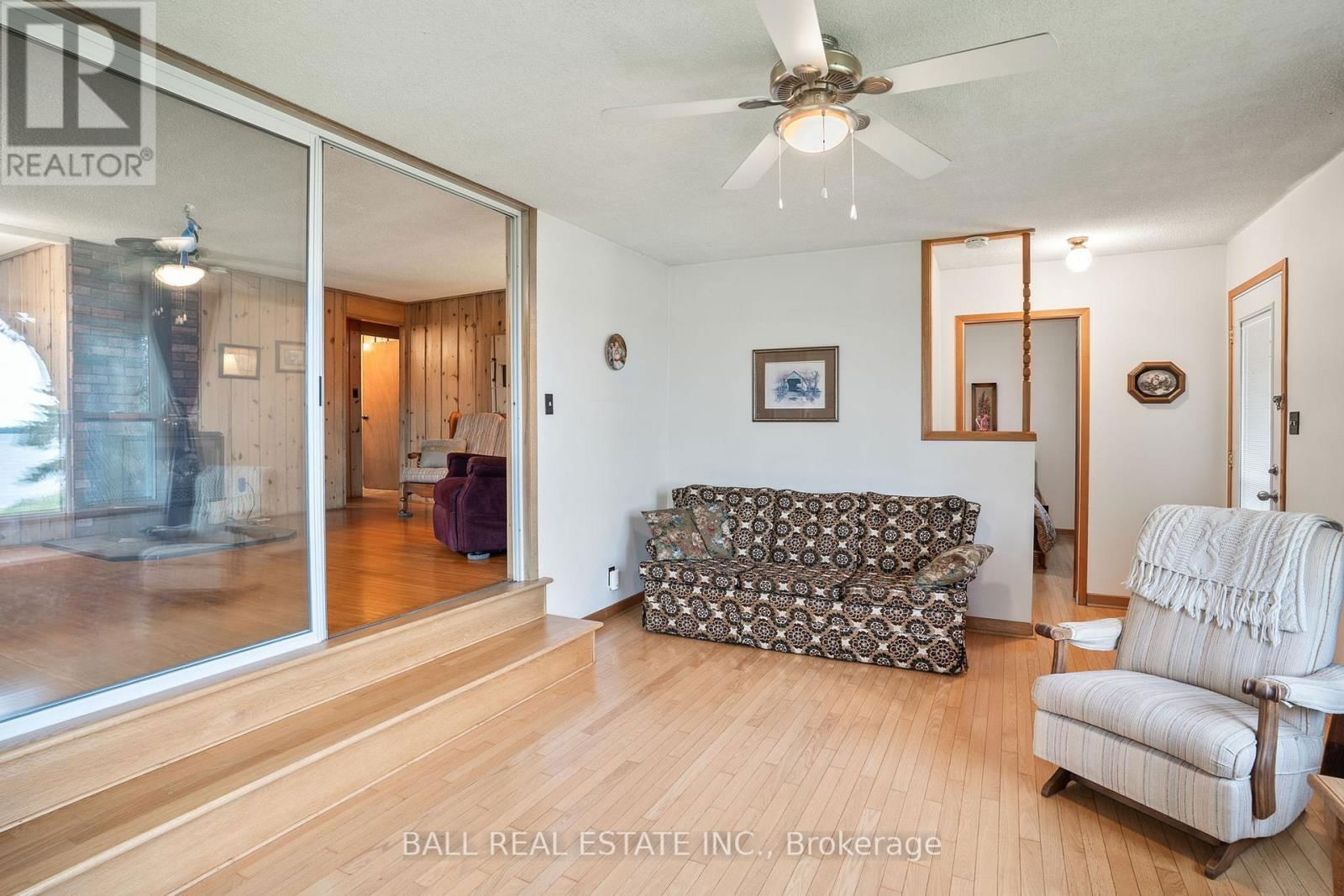 280 LAKESHORE DRIVE Image 19