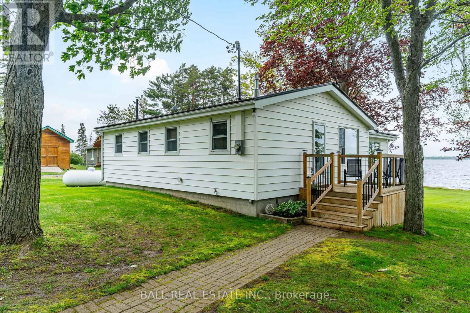 280 LAKESHORE DRIVE Image 3