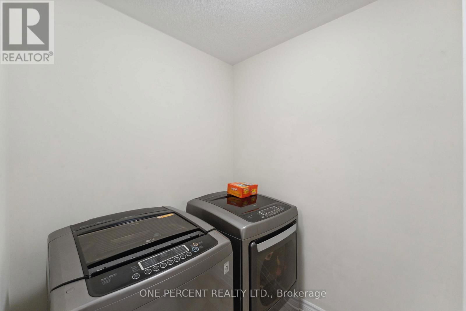 552 GENEVRIERS STREET Image 19