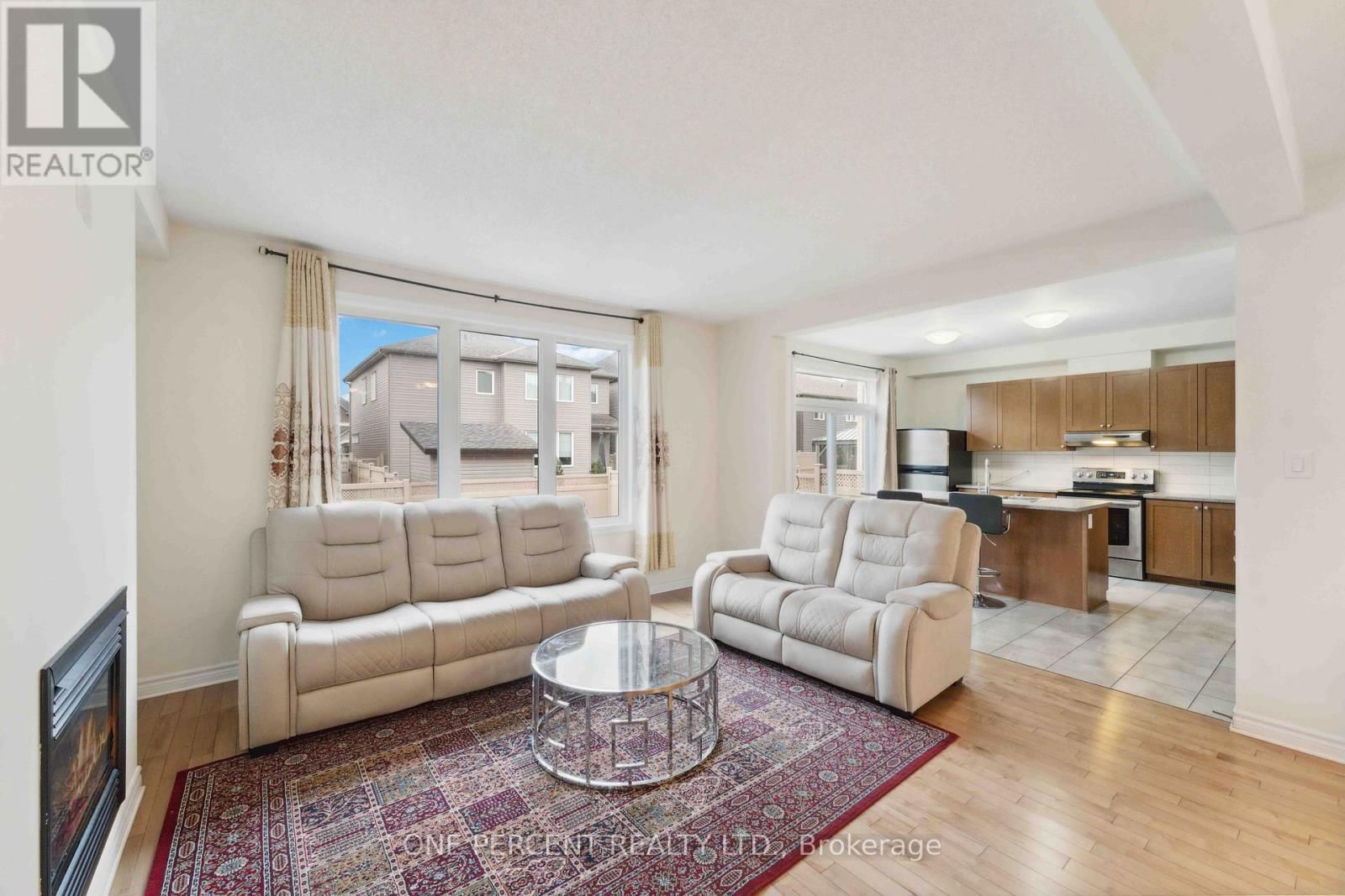 552 GENEVRIERS STREET Image 7