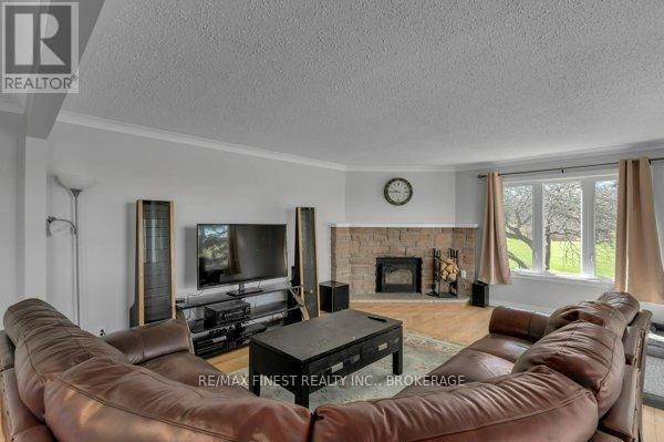 5002 HIGHWAY 2 Image 17