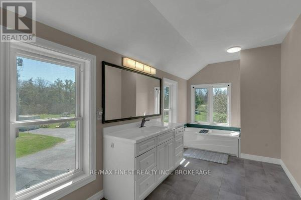 5002 HIGHWAY 2 Image 27