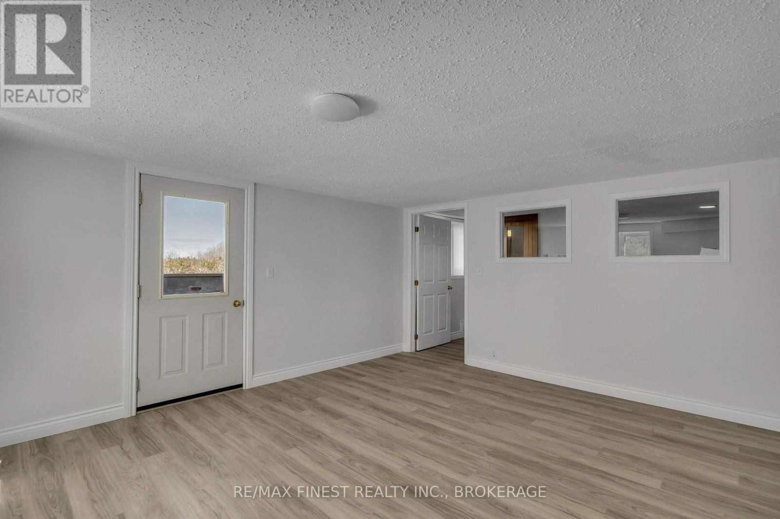 5002 HIGHWAY 2 Image 38