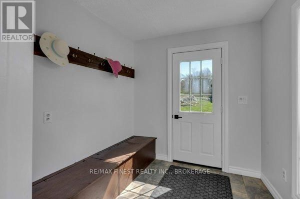 5002 HIGHWAY 2 Image 5