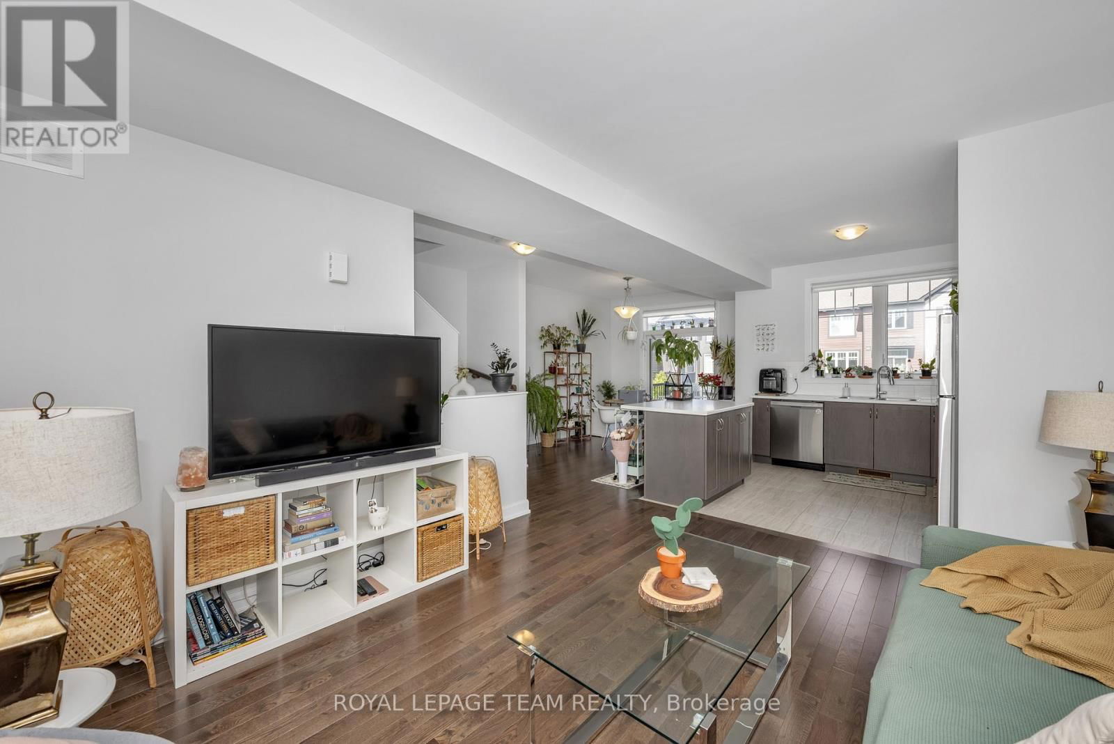 515 CLEMENCY CRESCENT Image 11