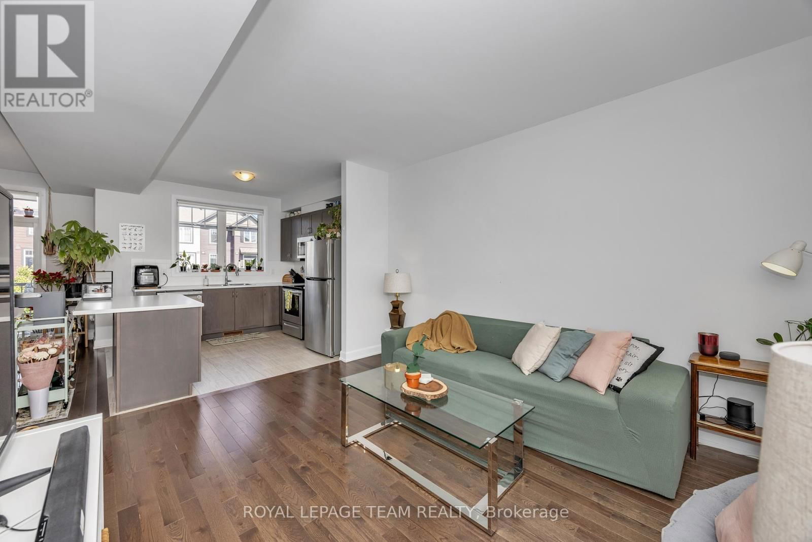 515 CLEMENCY CRESCENT Image 12