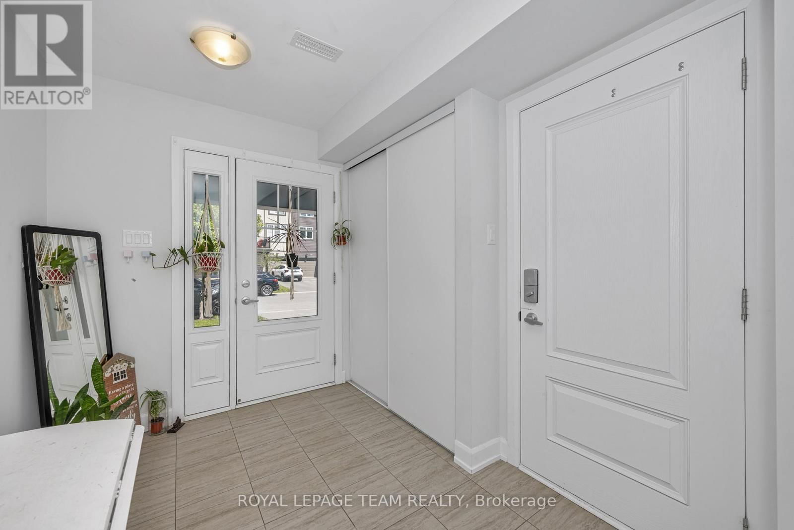 515 CLEMENCY CRESCENT Image 5
