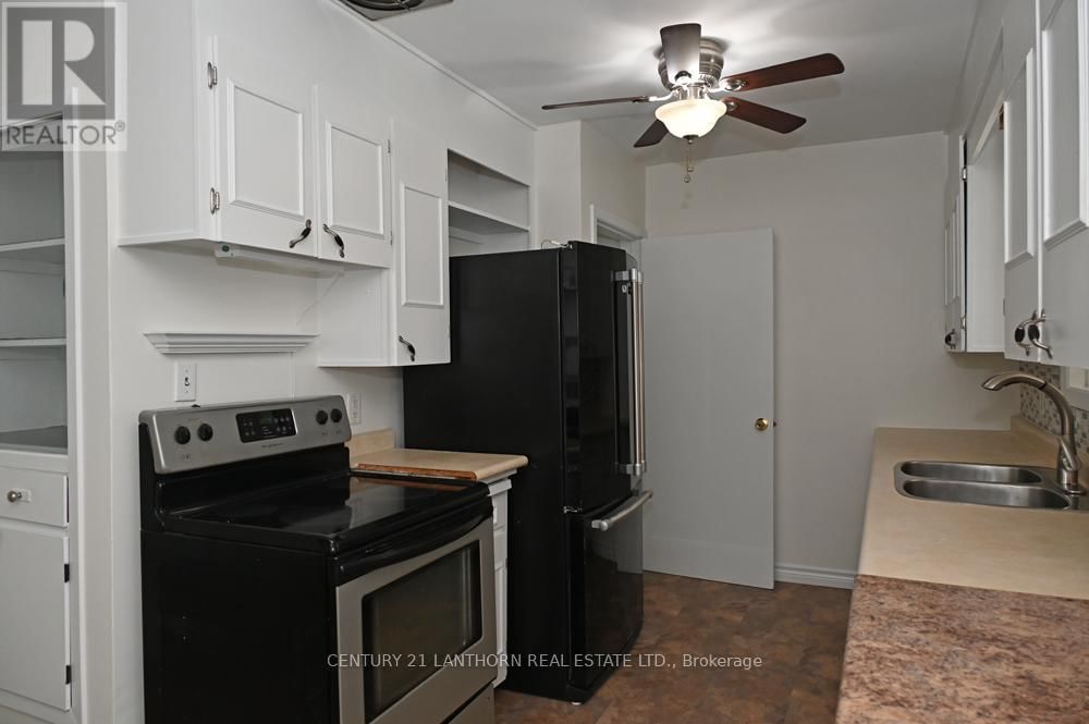 151 AVONLOUGH ROAD WEST Image 29
